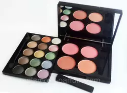 Набір для макіяжу тіні + рум'яна MAC makeup kit (Мак макіяж китіт)